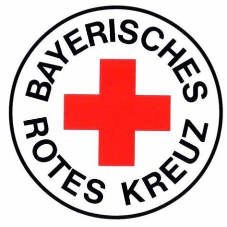 Logo des Bayerischen Roten Kreuzes mit rotem Kreuz und Text.