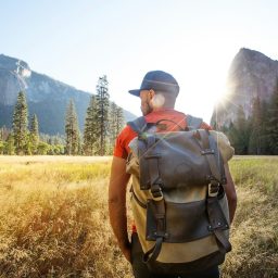 Wanderer mit Rucksack